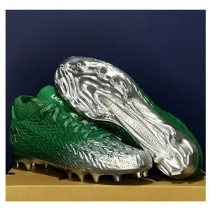 NEW⚽ Under Armour Men's UA size 8.5 - Football Cleats